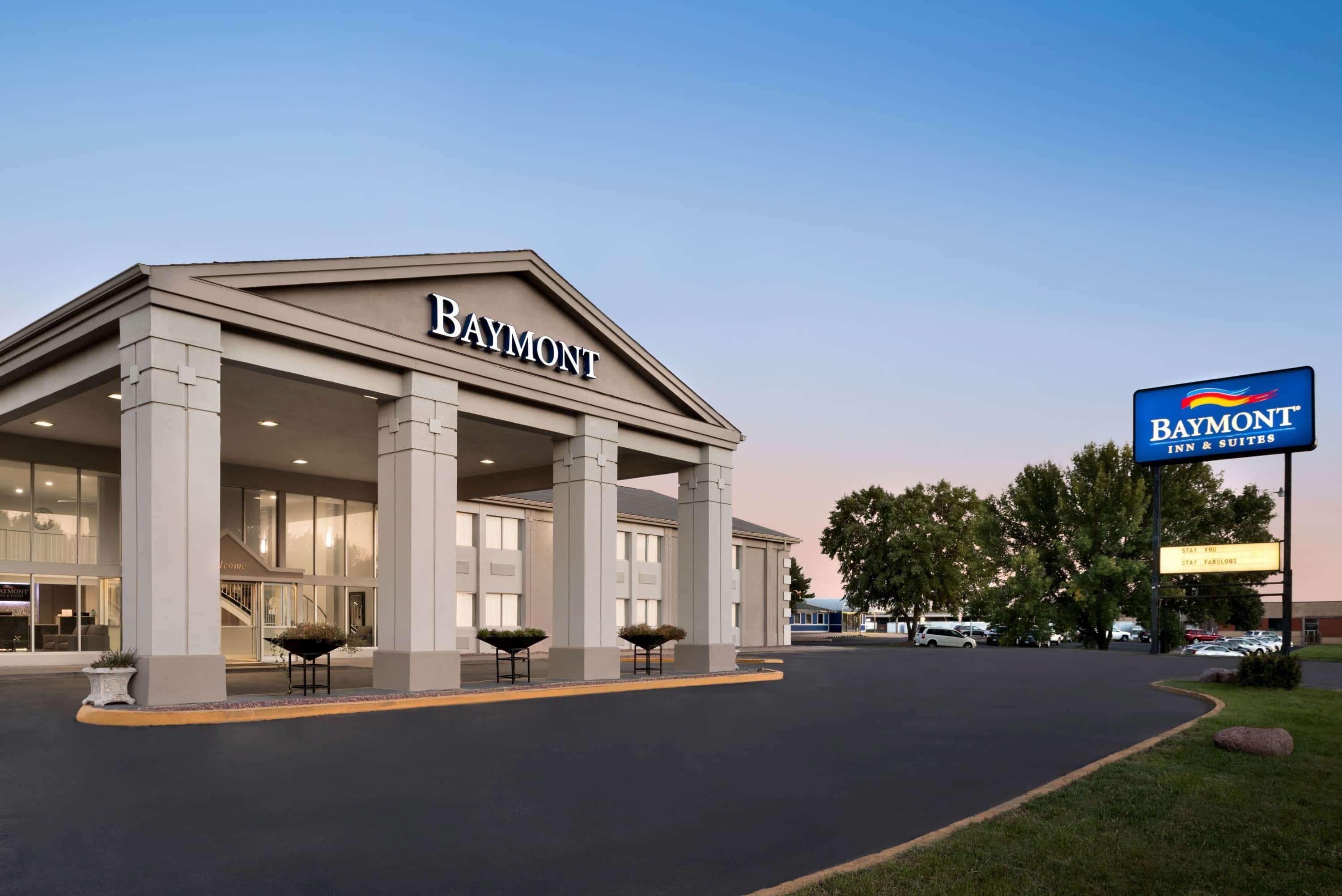 Hotel Baymont By Wyndham Des Moines North Exterior foto